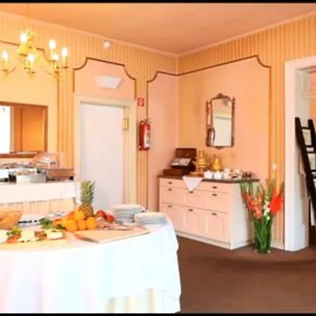 Hotel Royal-2