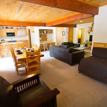 Sitzmark Sports Lodge-3