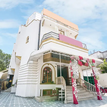 Oyo 14245 Amitabh Guest House-2