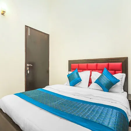 Oyo 14245 Amitabh Guest House-3