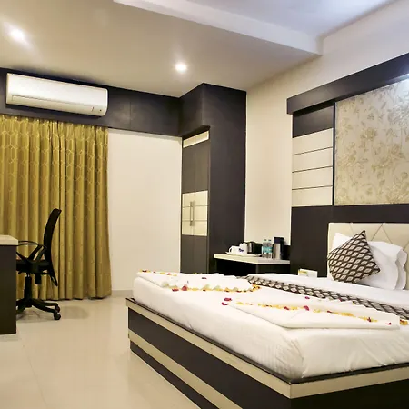 Hotel Ganges Grand - 600M From Kashi Vishwanath Temple-3