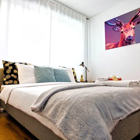 Industrial Lisbon Apartment (Adults Only)-3