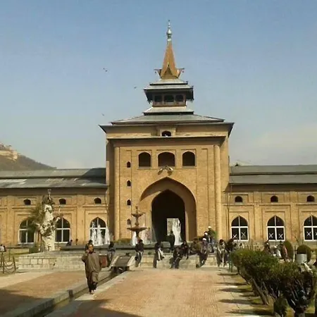 Hotel K2 Inn , Srinagar-2