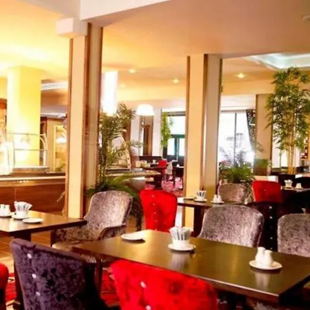 Green Isle Hotel, Dublin-3
