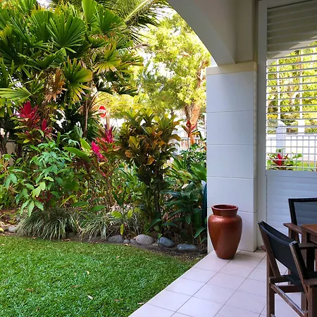 Villa Beach Palm Cove-3