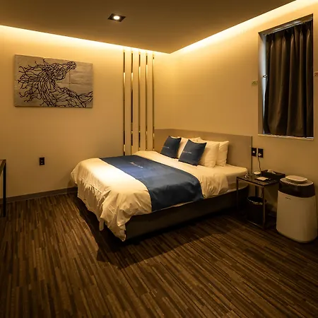 Chuncheon Hotel Bentley-2