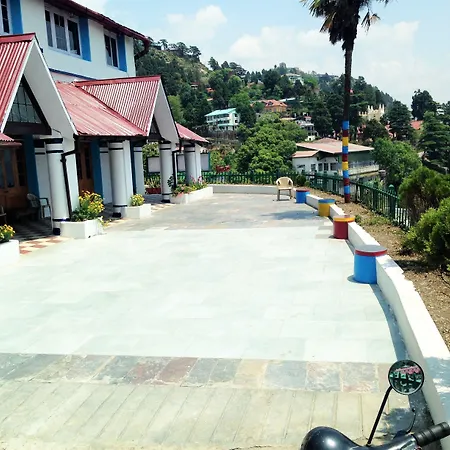 Prince Hotel Mallroad-3