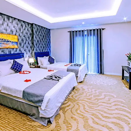 Thu Trang Beachfront Hotel-3