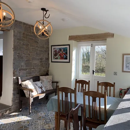 Pontyclerc Farm House Bed And Breakfast-2
