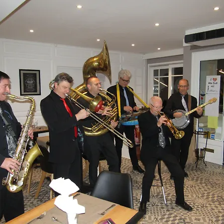 Le Creusot Hotel-3