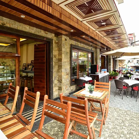 Treebo Tryst Hotel Tarcon-3