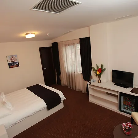 West Plaza Hotel-3