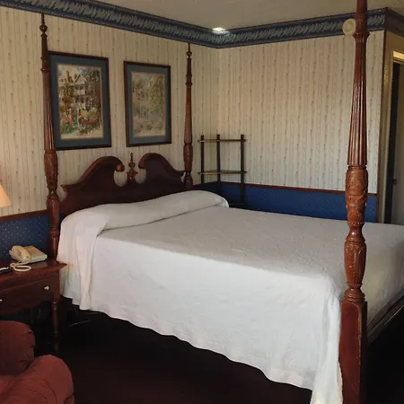 Warrick Plaza Inn-2