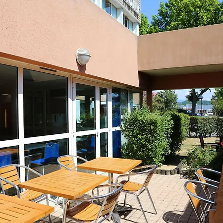 Ibis Budget Aubenas-3