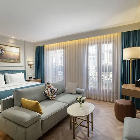 Royan Suites-2