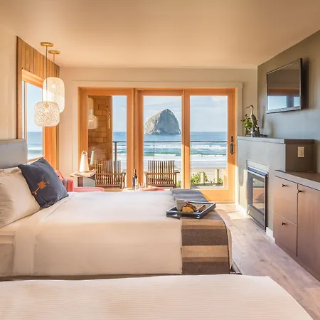 Headlands Coastal Lodge & Spa-2