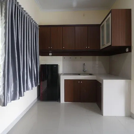 Reddoorz Plus Near Kualanamu Airport Medan-2