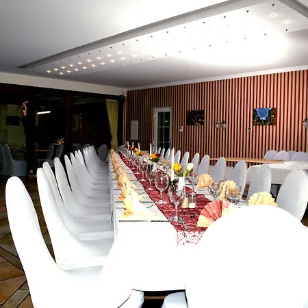 Strandhotel Buckow gut-Hotels SEE-2