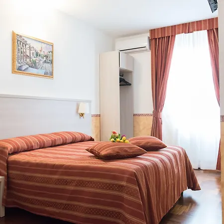 Domus Giulia-2