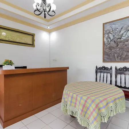 RedDoorz near Sam Ratulangi Airport Manado-2