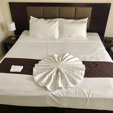 The White House Hotel-3