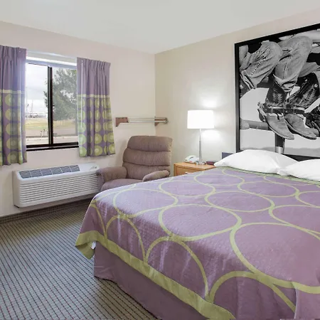 Super 8 By Wyndham Havre-3