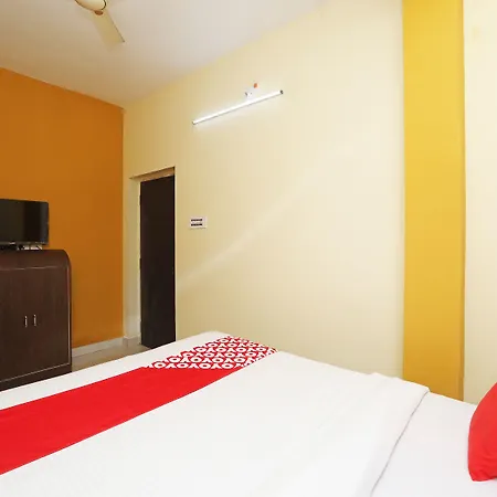 Oyo 16821 Hotel Senapati Palace-2