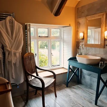 Furzeleigh Mill Inn-2