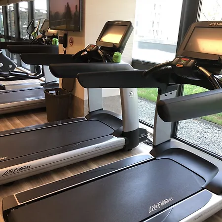 Courtyard By Marriott Shanghai Hongqiao-3