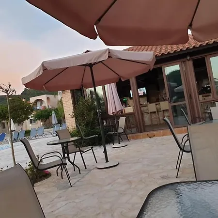 Daniel Hotel (Adults Only)-3