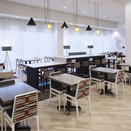 Hampton Inn & Suites Phoenix Downtown-2