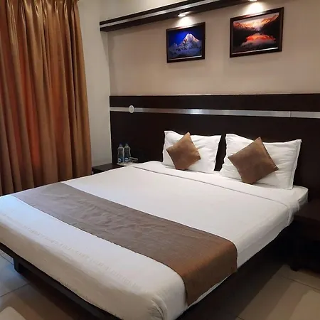 Hotel Nagarjuna Suites-3