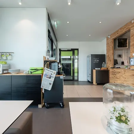 A2 Hotels Denkendorf - Airport & Messe-2