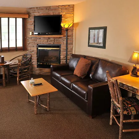 Boarders Inn & Suites By Cobblestone Hotels In Waukon-3