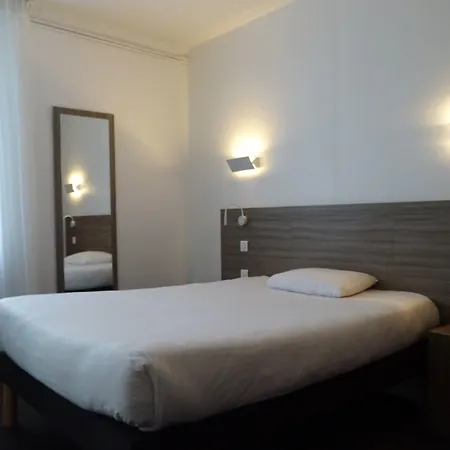 Hotel Saint-Patrick Coeur De Nantes-3