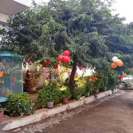Hotel Gokul Palace-2