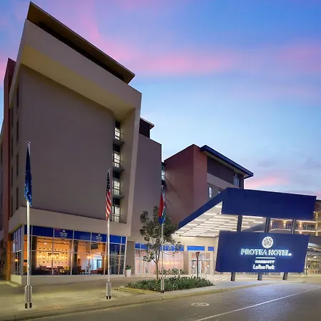 Protea Hotel By Marriott Pretoria Loftus Park-3