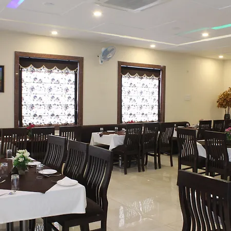 Regal Hotel And Restaurant-2