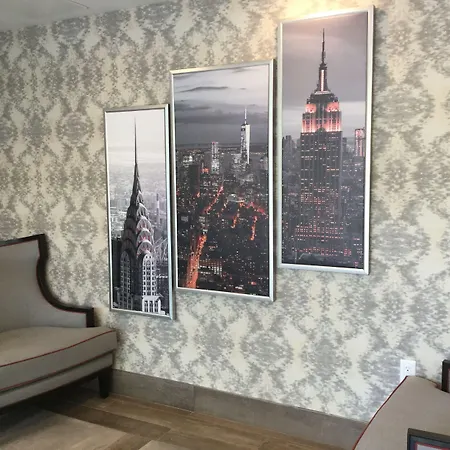 Ramada By Wyndham Bronx Terminal-2
