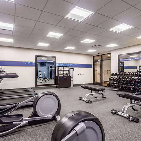 Hampton Inn & Suites Kittery-Portsmouth-2
