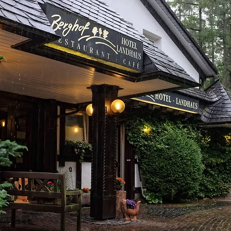Hotel Landhaus Berghof-3