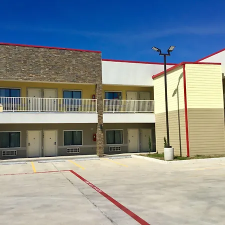 Days Inn By Wyndham Freeport-3