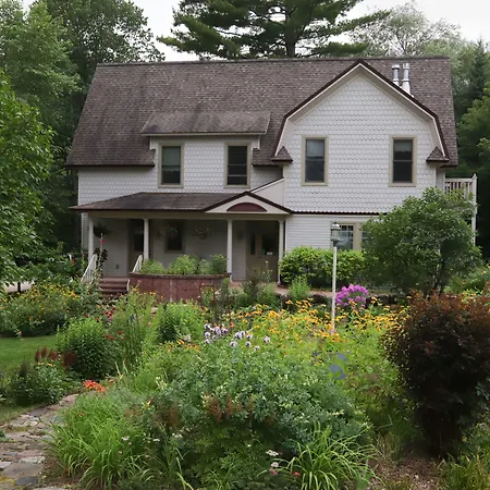 Pinehurst Inn Bed & Breakfast-3