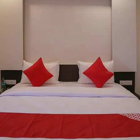 Oyo Flagship 22066 Hotel Mayur-2