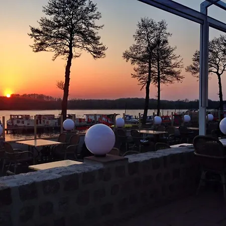 Strandhotel Mirow-3