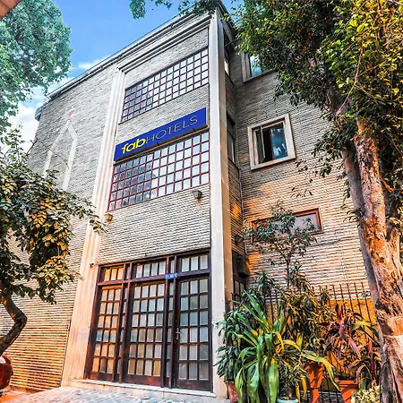 Via Hemkunt Mansion - Nr Noida Sector-15 Metro-2
