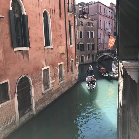 Luxury Venetian Rooms-2