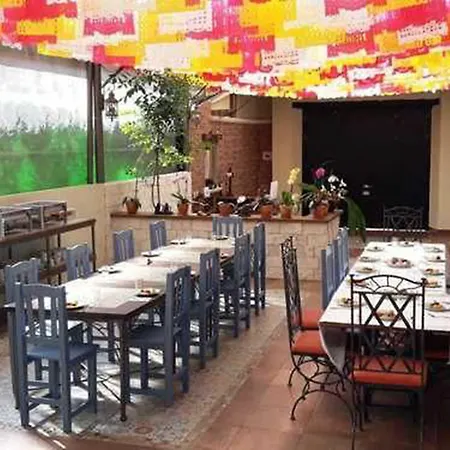 Hotel Ocho Barrios-3