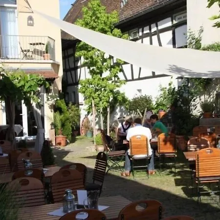 Hotel Restaurant Alter Hof-3