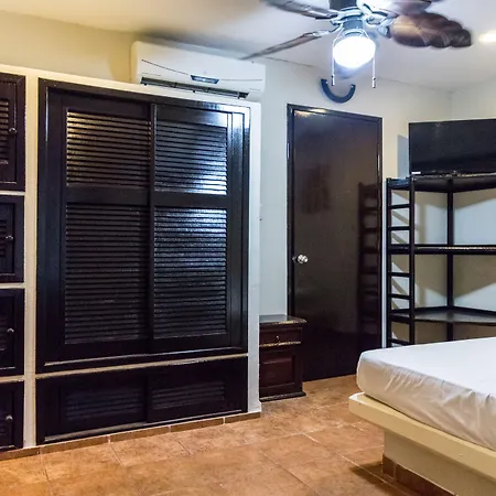 Moonshine Hotel-3